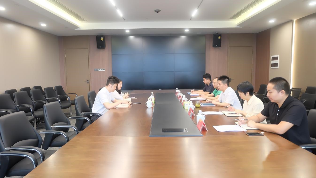 省商务厅到中小尊龙凯时调研.jpg